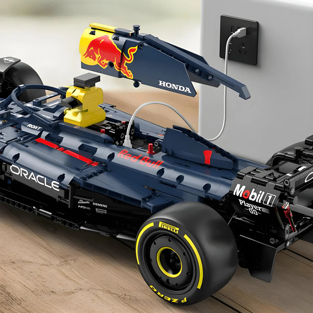 The Ultimate Oracle Red Bull Racing | 2463pcs