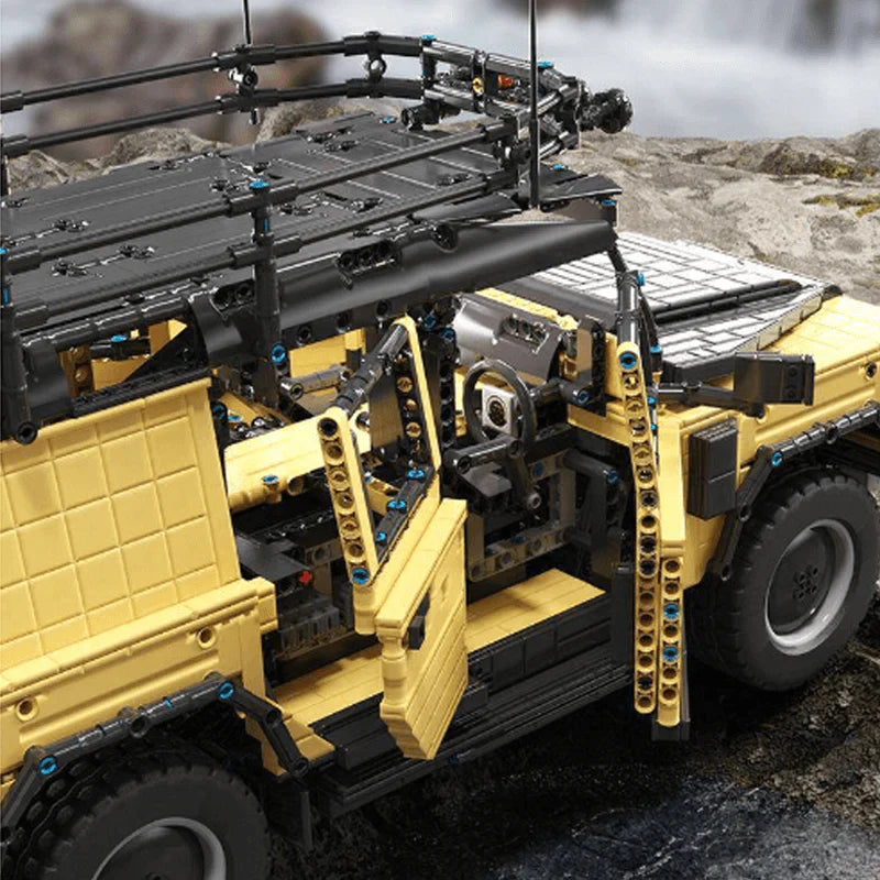 Land Rover Defender Safari Edition | 3379pcs